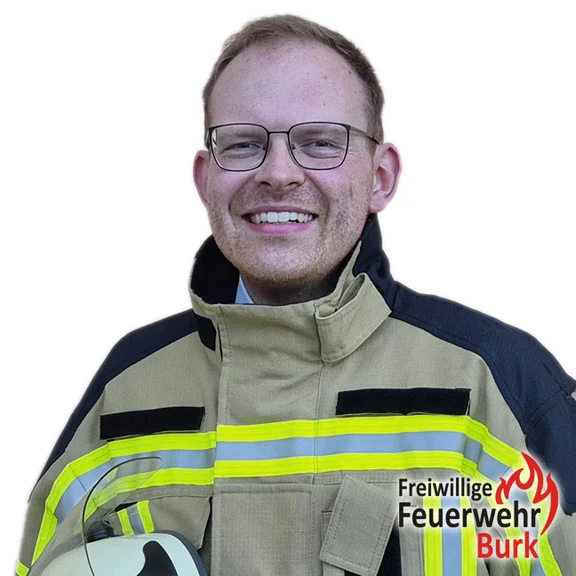 Foto des stellvertretenden Kommandanten Julian Mönius in Einsatzkleidung